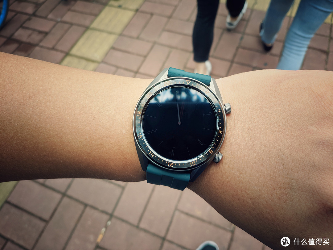 好看？长续航？运动监控？持续心律？息屏显示？？！统统都有 - HUAWEI WATCH GT活力款评测