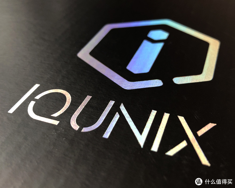 艺术与实用性的结合，iQunix Spider 屏幕显示器支架上手浅谈