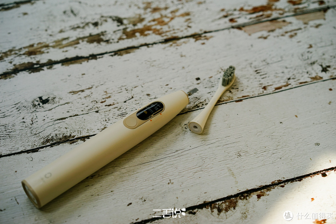 清洁更彻底，刷牙变有趣，新品Oclean X简评