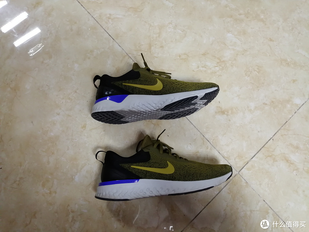 折扣店的遗珠 便宜好穿 2XX 入 Nike Odyssey React