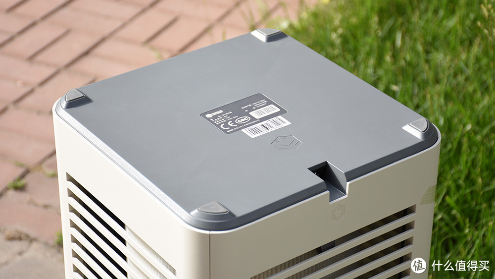 352 X60空气净化器：现代城市的家居空气清洁方案