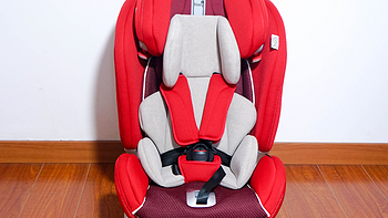 iwy艾莉儿童安全座椅外观展示(配色|机身|后背|安全带|肩带)