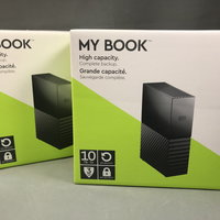 西部数据 10tb My Book 10t 桌面式移动硬盘外观展示(本体|电源线|数据线|散热孔|接口)