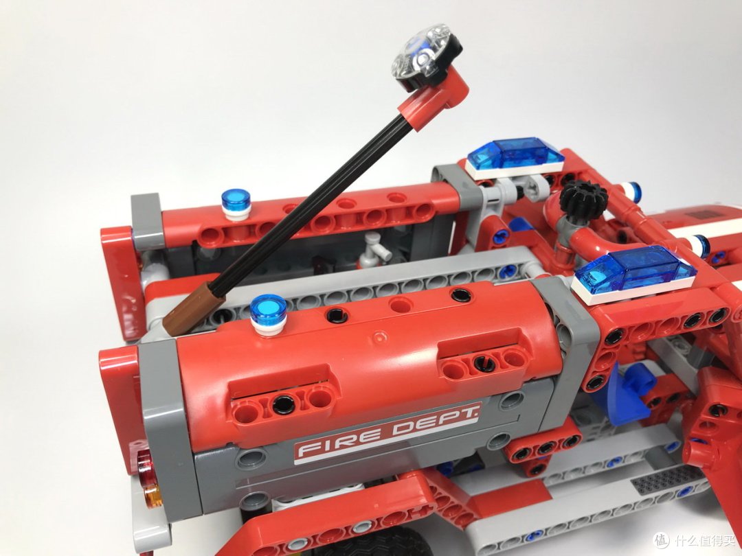 LEGO 乐高 Technic 机械组 42075 紧急救援车