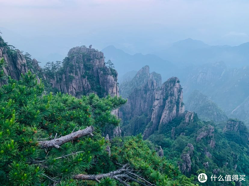 走对路线，就算节假日也是“人少景美”！黄山旅游攻略看这一篇就够了！