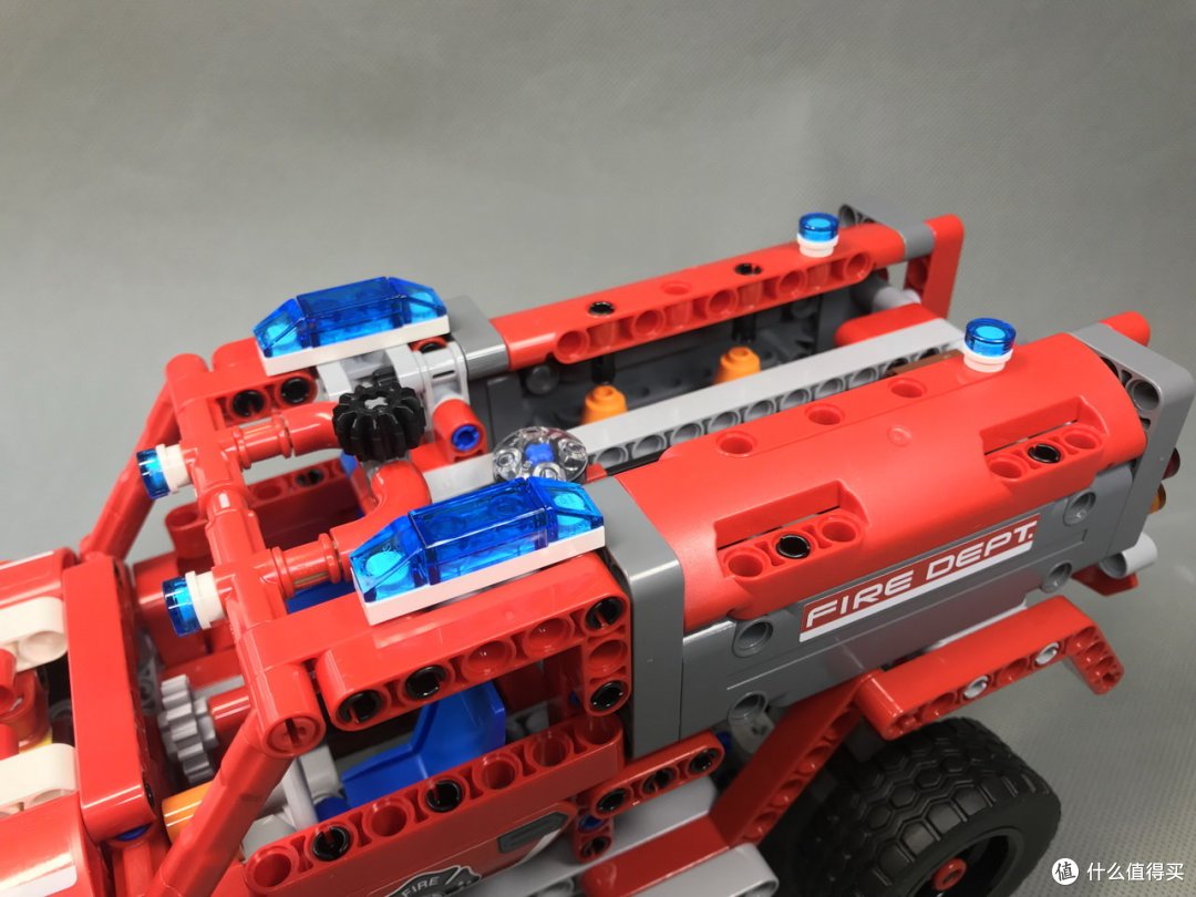 LEGO 乐高机械组 Technic 42075 紧急救援车