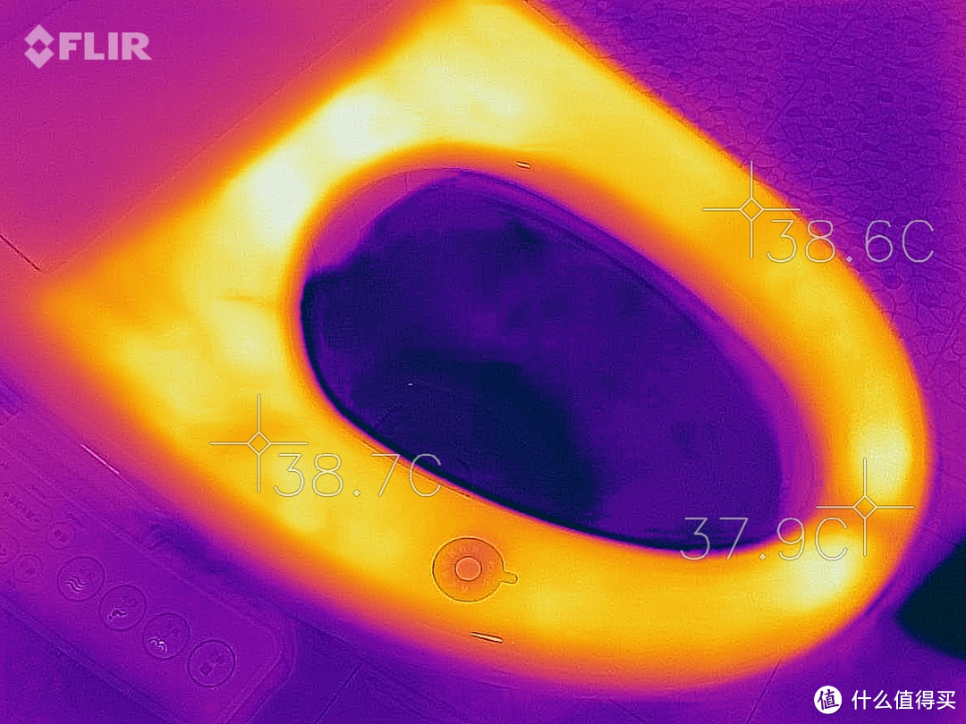 杜绝冰水激灵 日式优秀坐便器应该是这样的：TOSHIBA 东芝 T5智能马桶盖选购与体验