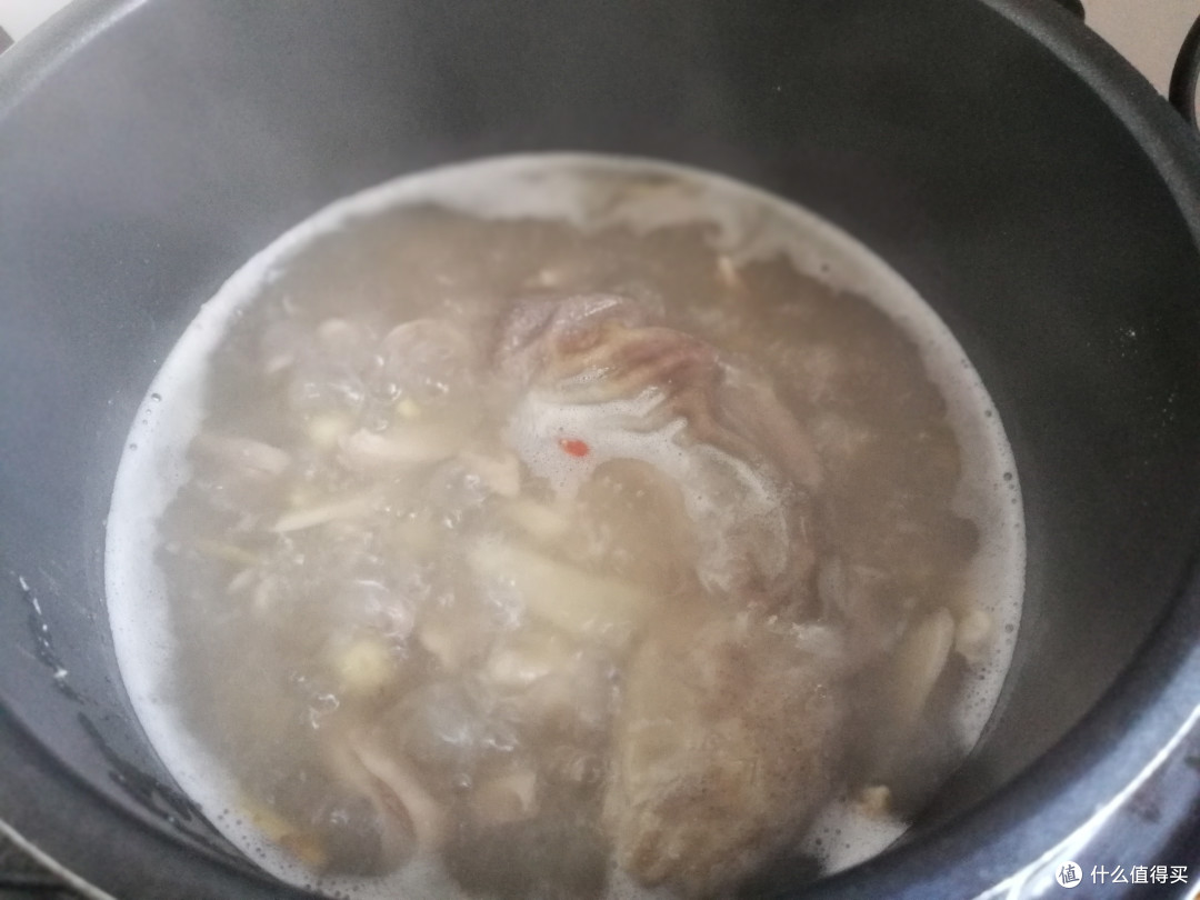 夏季暑湿困倦,脾胃虚弱,四神靓汤来助您~
