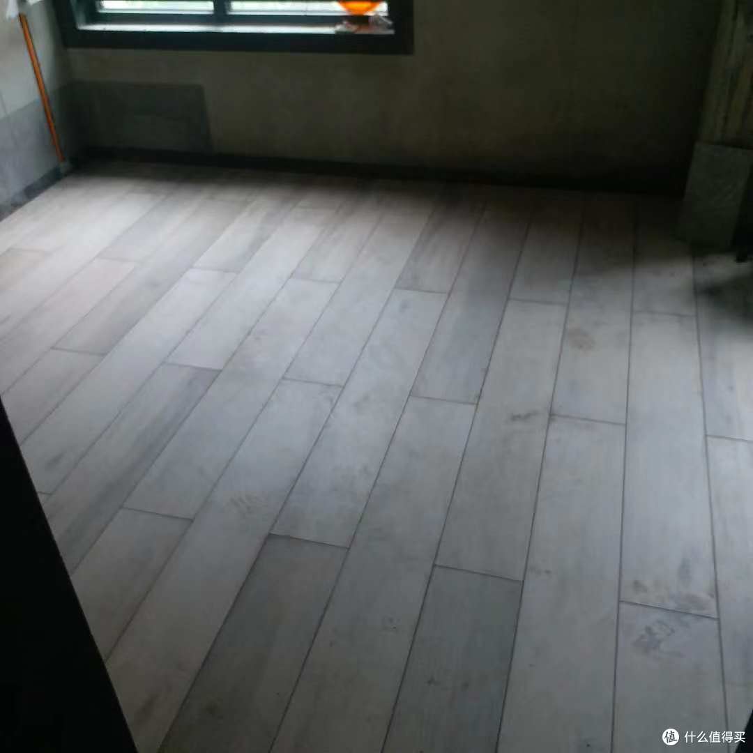 这种砖铺贴费很高