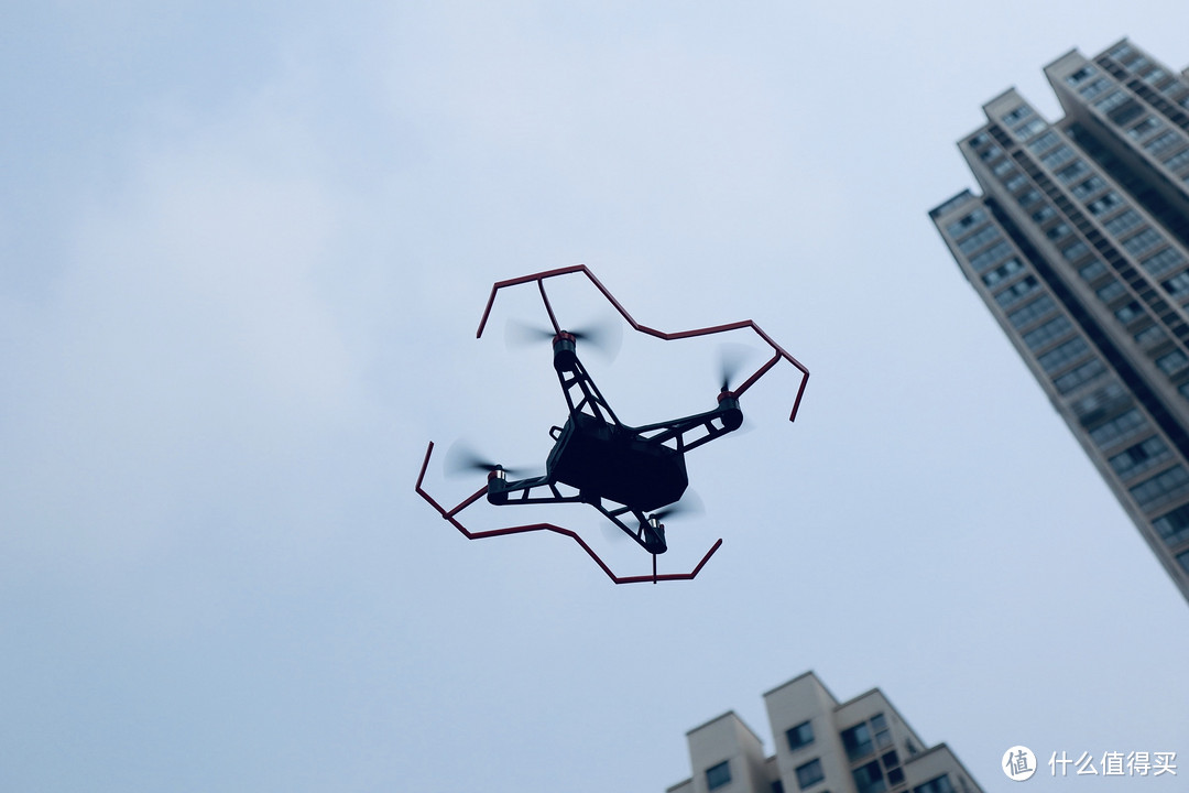 科幻玩具‘UDrone意念无人机’，用意念就可以控制的无人机