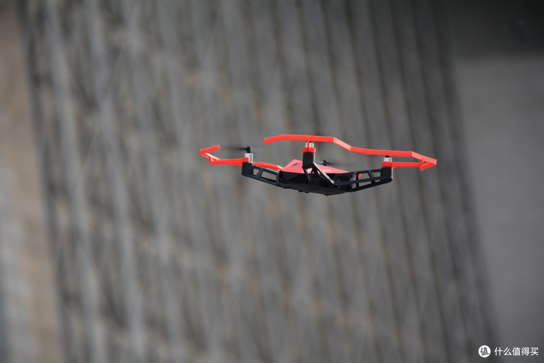 科幻玩具‘UDrone意念无人机’，用意念就可以控制的无人机