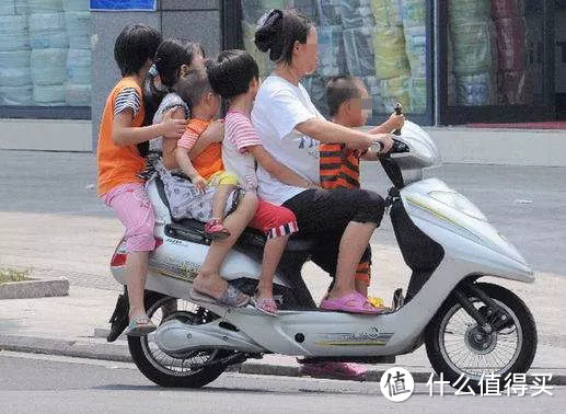 骑电动车带宝宝出行，这套安全教程你一定得看！