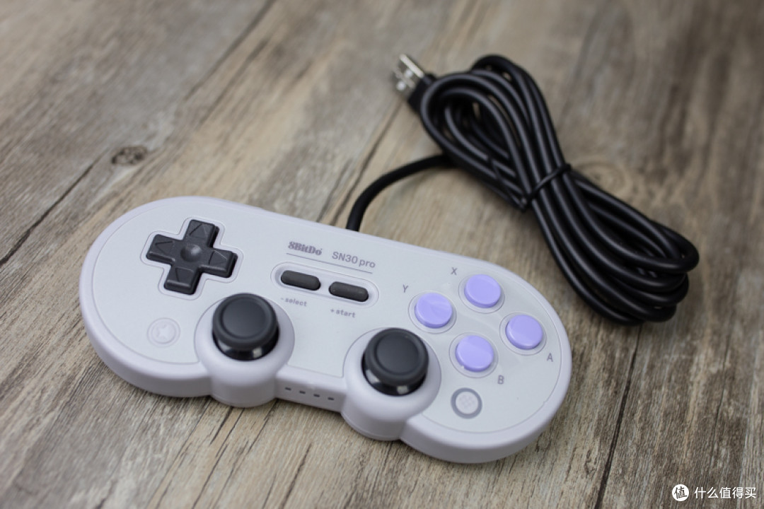 switch 电视模式的好搭档:八位堂SN30 Pro USB游戏手柄体验
