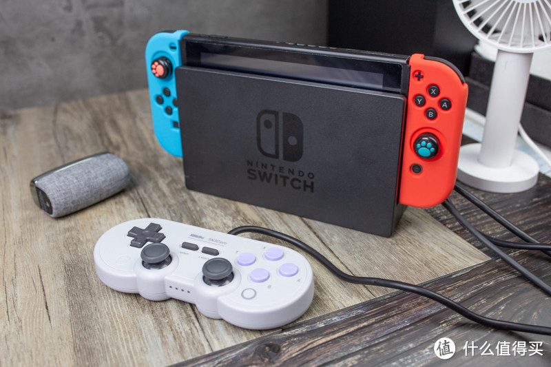 switch 电视模式的好搭档:八位堂SN30 Pro USB游戏手柄体验