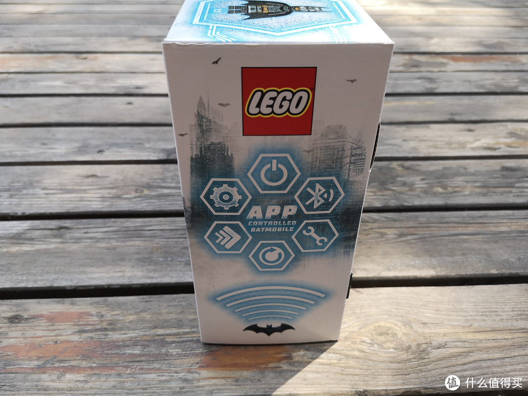 可以蓝牙遥控的特技蝙蝠车——Lego 76112开箱评测