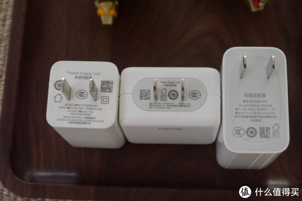 左：一加3、5T  中：一加6    右：一加7pro