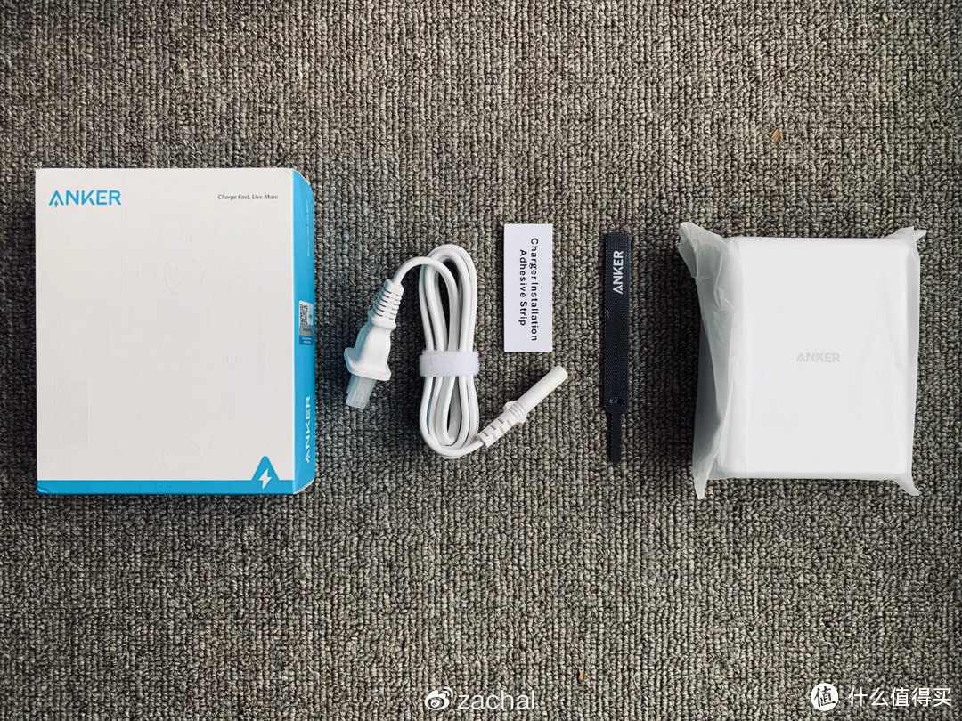 快充届的灭霸选手——Anker PowerPort Atom PD 4