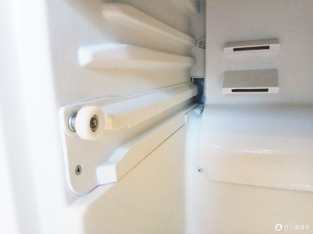 3000价位冰箱选购之美的BCD-318WTPZM,占地不足0.5㎡