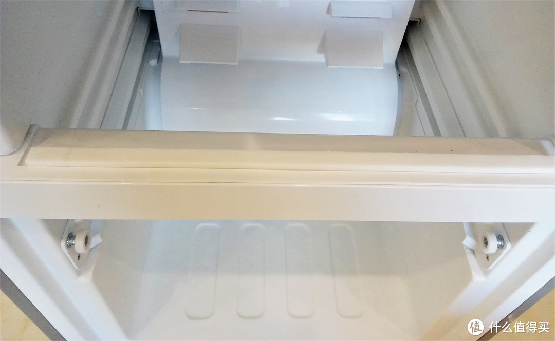 3000价位冰箱选购之美的BCD-318WTPZM,占地不足0.5㎡