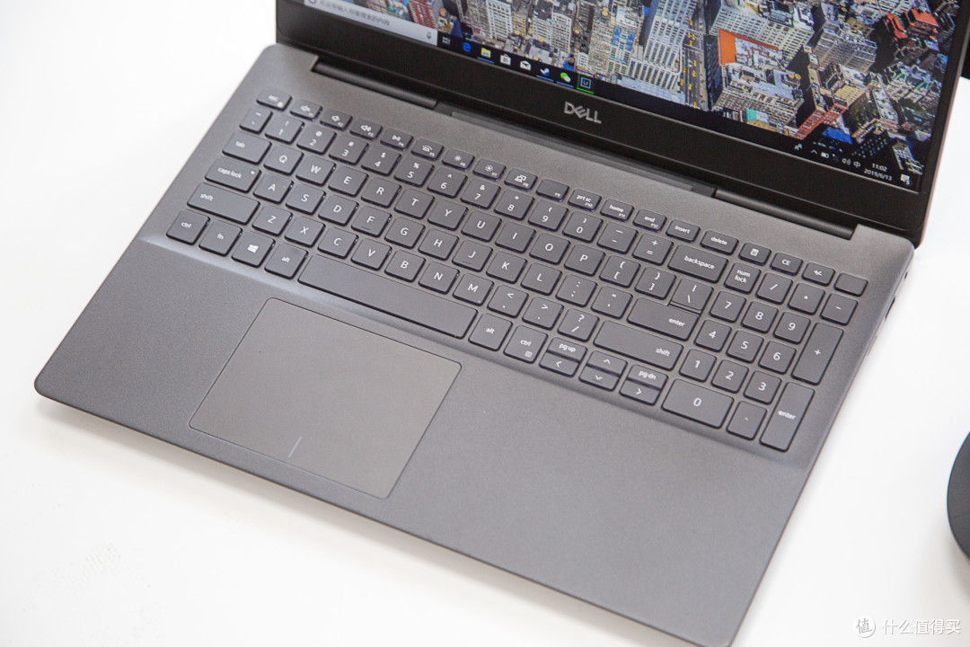一款兼顾性能与续航的笔电推荐-DELL 灵越 7000 15-7590测评