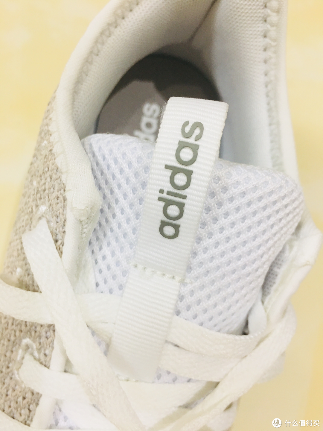 给母亲大人选了热巴同款-adidas neo B96488 休闲鞋晒单