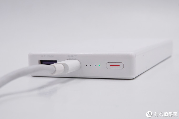内置旗舰手机电芯?!华为40W SCP PD快充移动电源评测