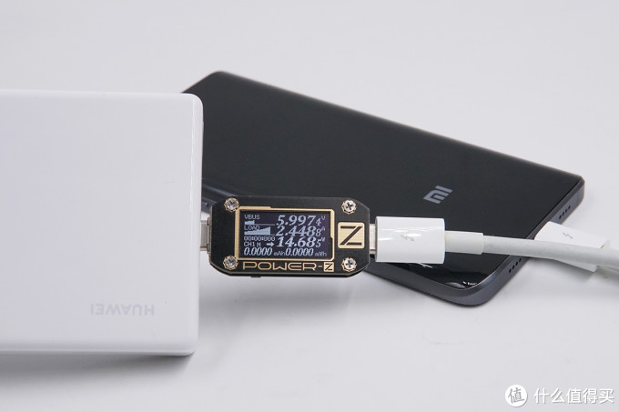内置旗舰手机电芯?!华为40W SCP PD快充移动电源评测