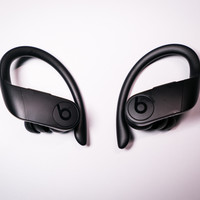Beats Powerbeats Pro 真无线蓝牙耳机使用使用(做工|佩戴|隔音|操控|音质)