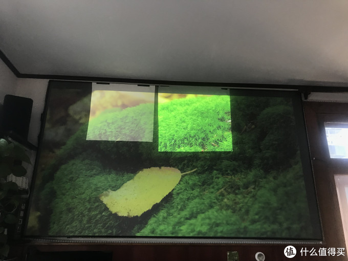 投影仪幕布评测：白玻纤 Vs  两款抗光幕布评测（白天 Vs 晚上）