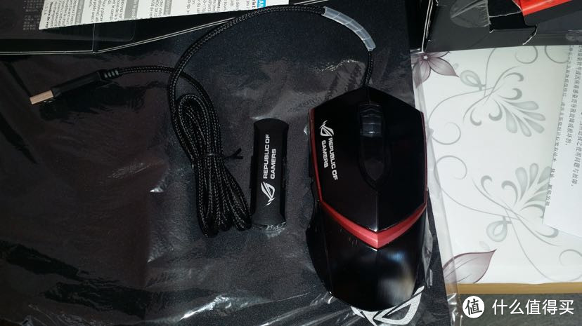 一个古老的玩具 ASUS(ROG)GX1000鼠标开箱