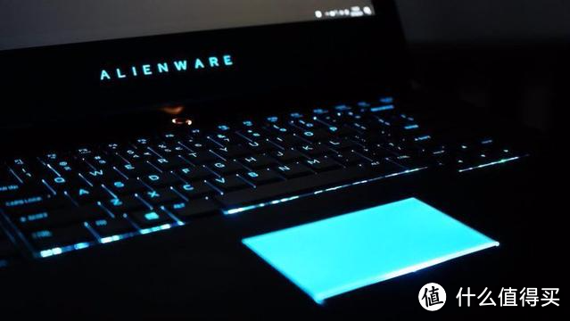 【笔记本测评】Alienware外星人15R4怎么样？