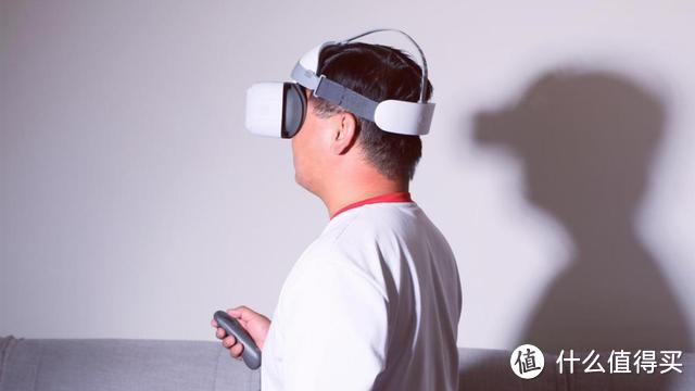 佩戴舒服资源多，爱奇艺VR一体机 奇遇2S上手体验