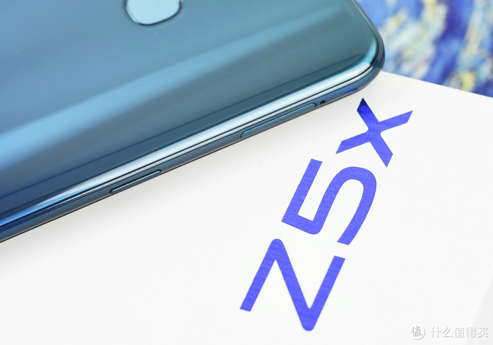 vivo Z5x 智能手机 可能是 续航最持久的 高通710 全面屏 水桶机