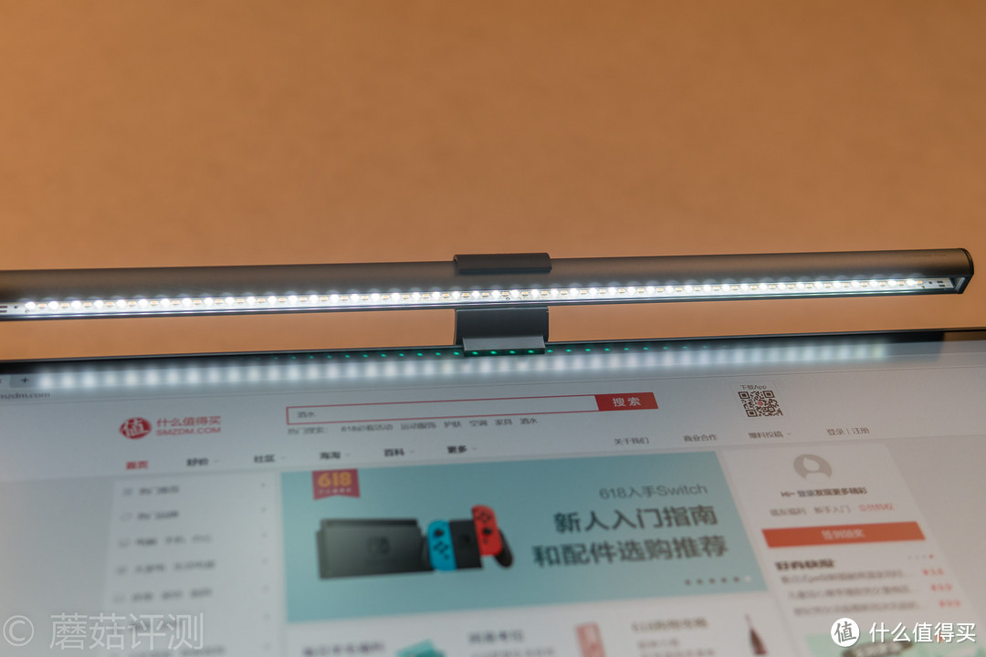 通宵撸稿、打游戏，你需要一盏屏幕挂灯——明基 BenQ ScreenBar Plus 显示器屏幕挂灯