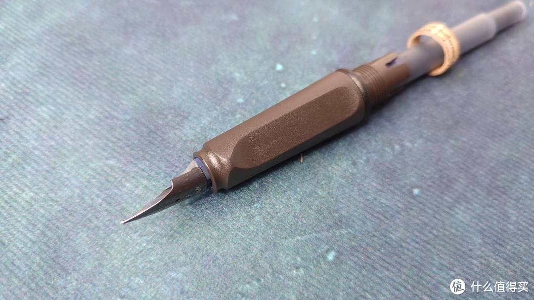 不错的入门级钢笔-纪念一支赠笔，凌美狩猎者入手体验