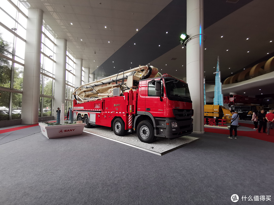 参加福岛核电站救援行动后萌生的想法，泵车式消防车，自动升起喷洒灭火，可喷水、泡沫、混凝土，减少消防员受伤，已经开始试