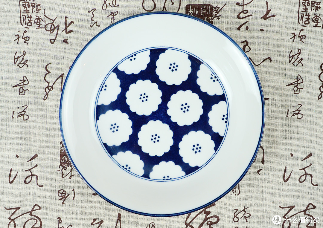 淡雅花语，蓝色夏天：AITO HANACOMON 小花纹 餐碟礼盒5件套