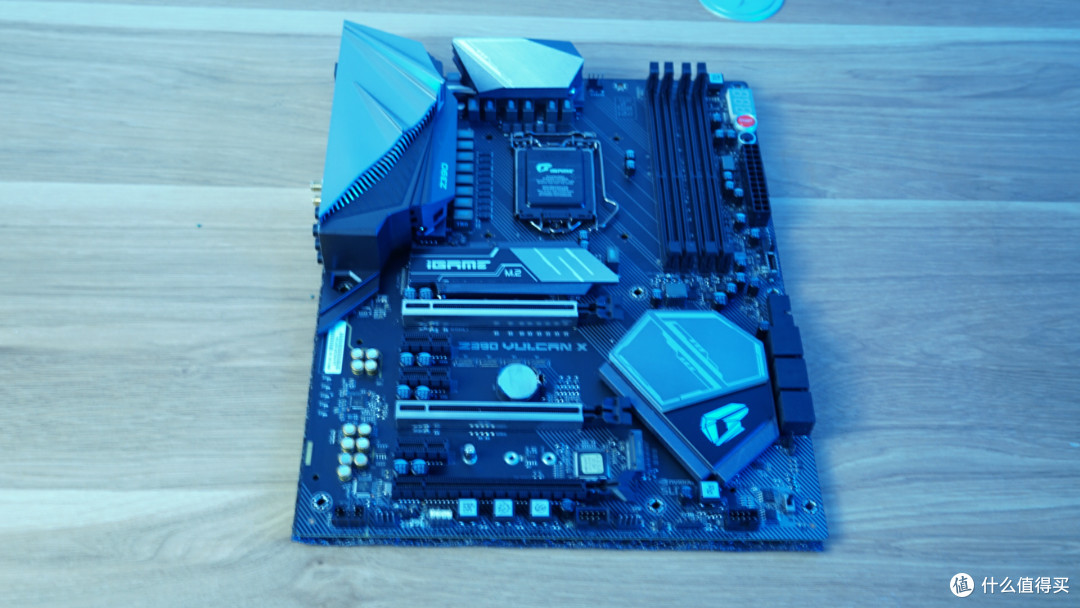 iGame GeForce RTX 2070 Neptune OC显卡+iGame Z390 Vulcan X V20的体验