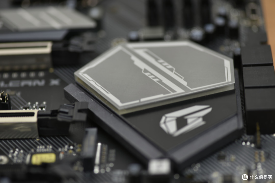 iGame GeForce RTX 2070 Neptune OC显卡+iGame Z390 Vulcan X V20的体验
