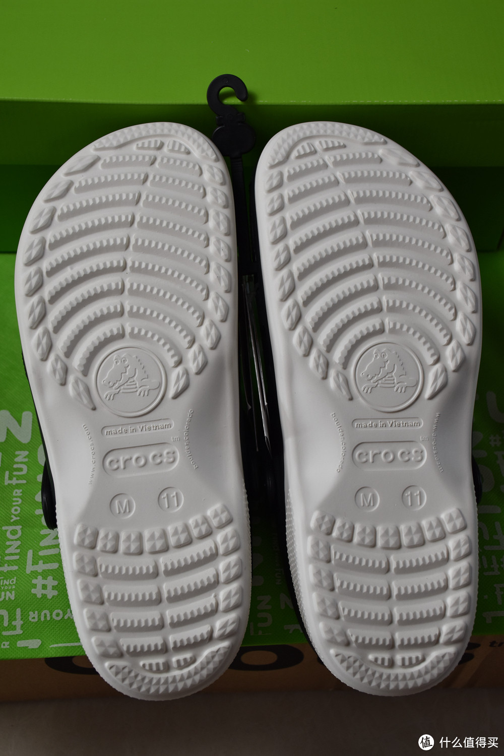 夏季万能鞋-卡骆驰 Crocs 洞洞鞋 11001-A 开箱简评