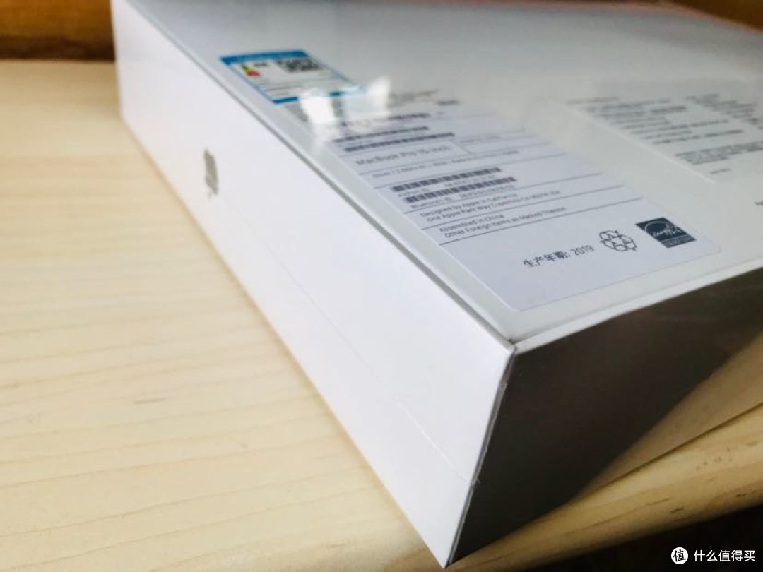 拼夕夕19款银色15.4寸乞丐版MacBook Pro安全下车