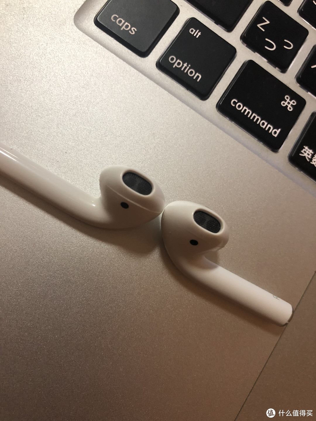 拔草AirPods2 ，使用3周后假装开个箱