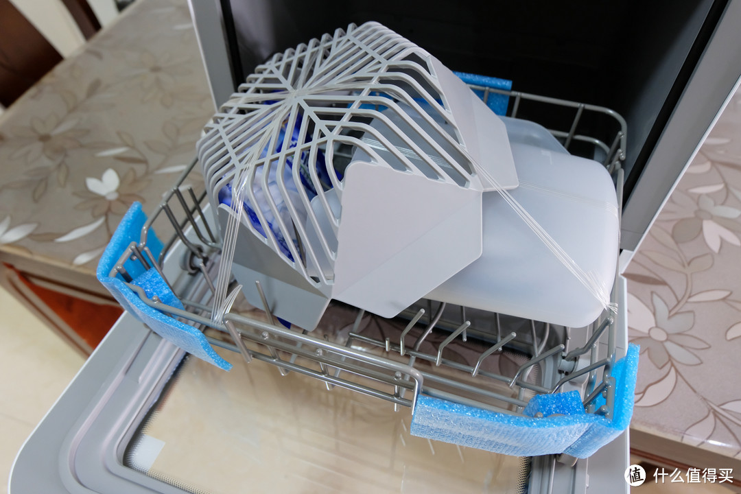 999元入手的洗碗机还是比较香，Midea美的 范M1 台式除菌洗碗机 体验