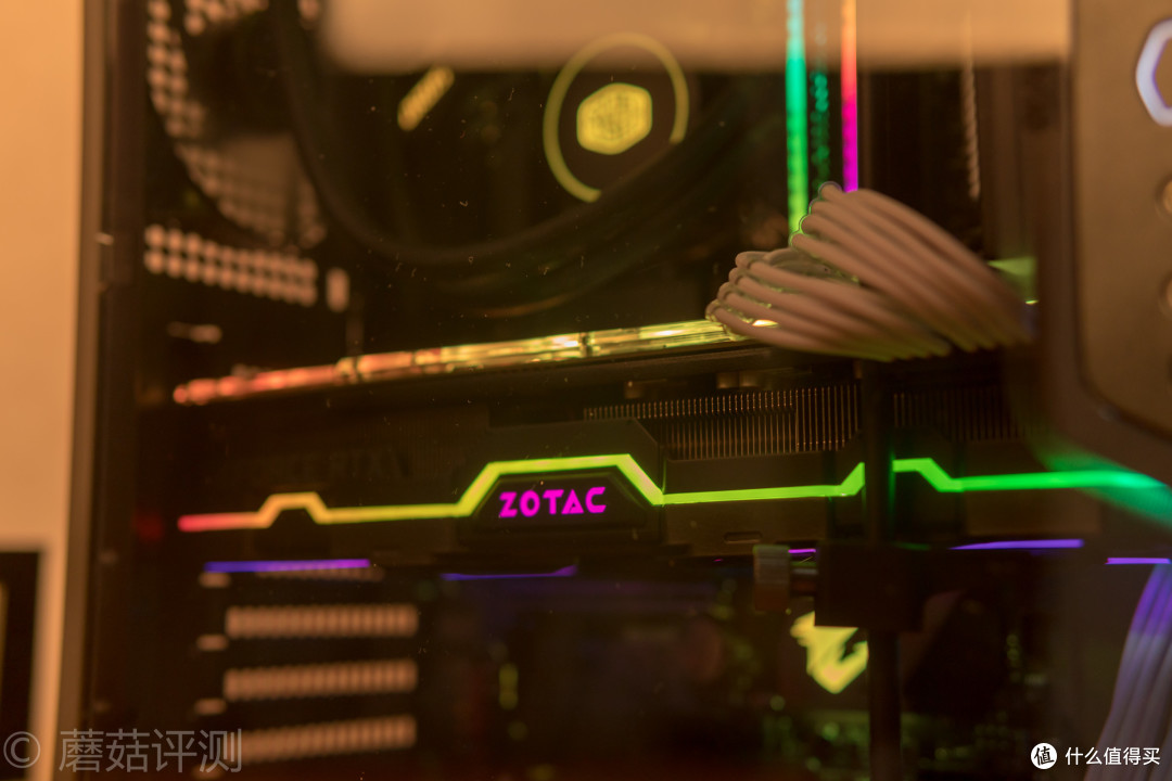 演绎暴力堆料美学、散热模块让RTX2070更加冷静——索泰 RTX2070 玩家力量至尊PGF OC14 显卡 评测