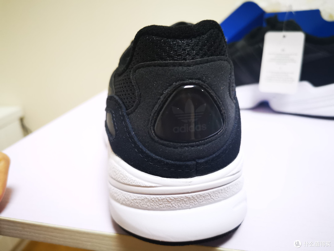 一双不错的通勤鞋—adidas 阿迪达斯 YUNG-96 开箱