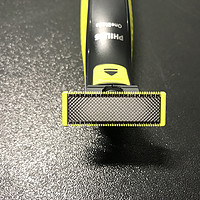 飞利浦 OneBlade QP2520/30 电动胡须造型刀使用总结(便携性|效率|清洁|安全性)