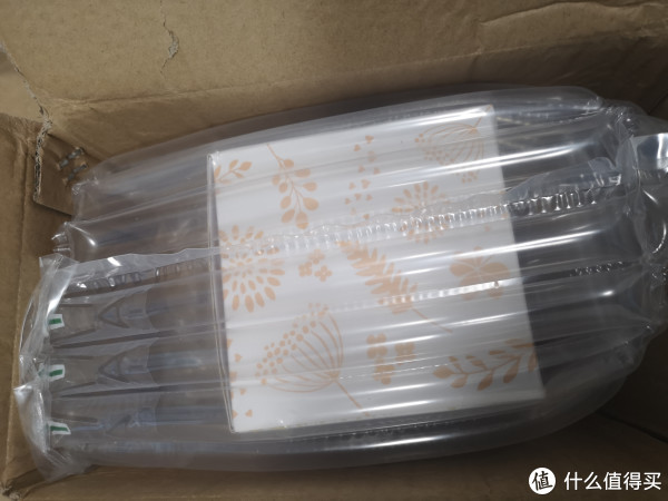 虽说外壳不怎么样，内部包装还是可以的