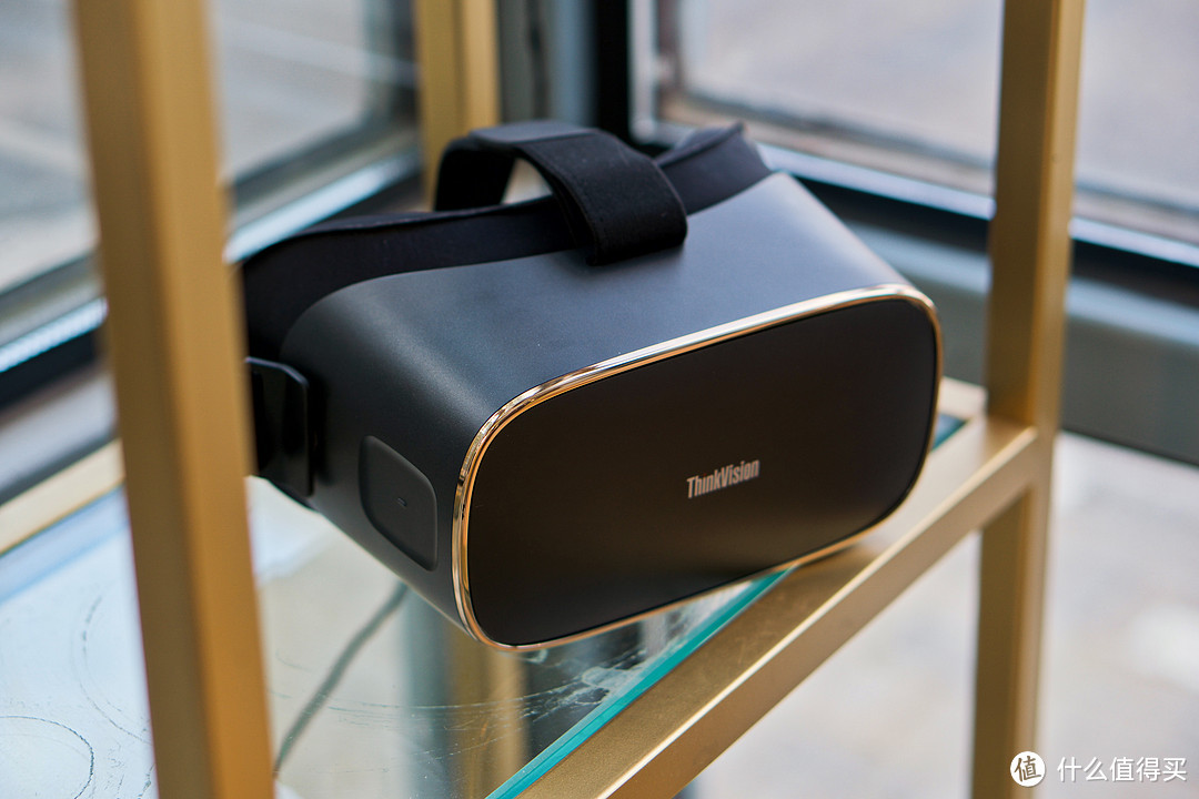 可随身携带的私人影院 ThinkVision VR一体机体验