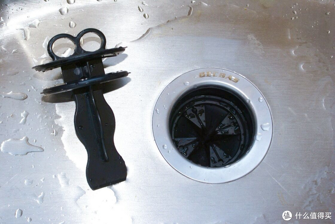 清洁厨房有妙招--贝克巴斯E70厨余垃圾处理器，给你一个洁净清爽的厨房环境