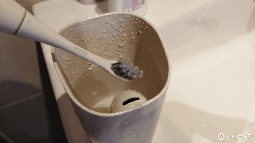 点满科技树,刷牙也带感——欧可林 Oclean X 彩色 触屏智能 电动牙刷简评
